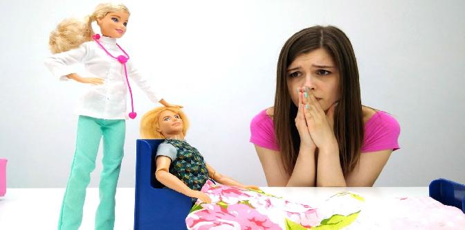 Мультфильм про #БАРБИ (barbie). Принцесса Барби и Кен в больнице! #ToyClub смотреть