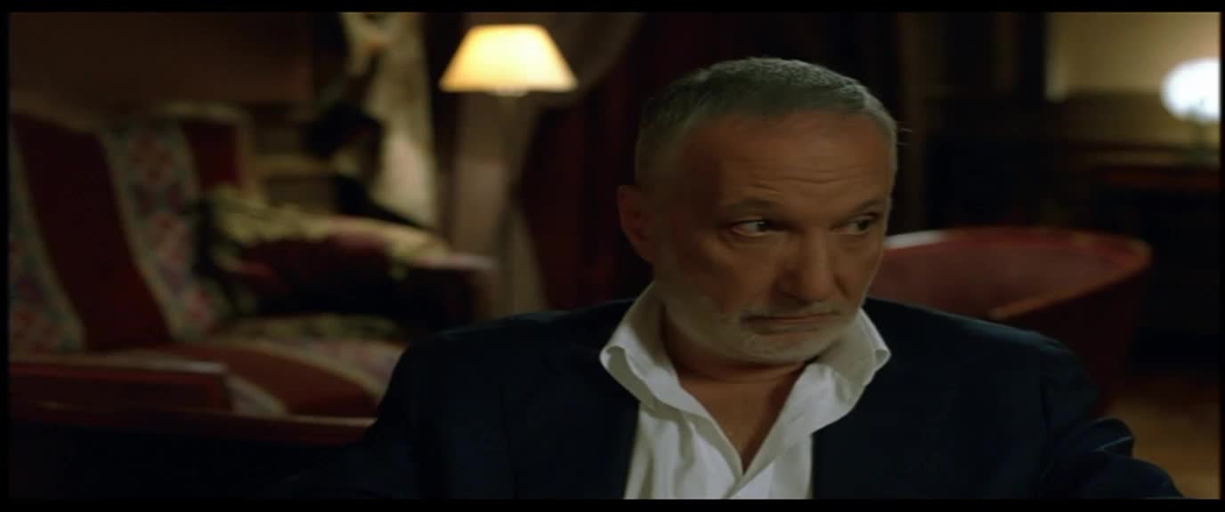 Одна девушка на двоих