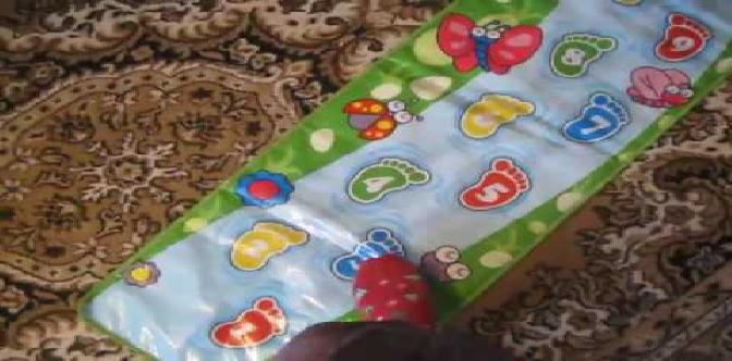 Видео обзоры игрушек - Развивающий коврик для малышей смотреть