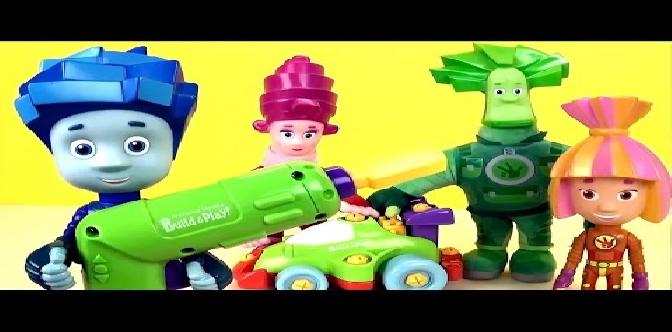 Фиксики собирают гоночную машинку Build&Play - Развивающий мультик с игрушками Fixiki
