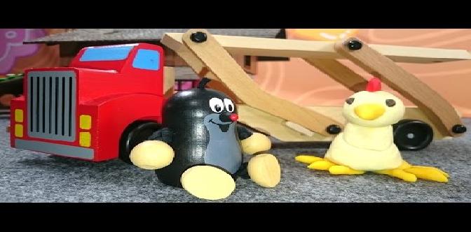 Мультфильм про Кротика и Аню - Лепим из пластилина курочку - Истории из игрушек для детей смотреть