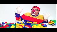 Собираем конструктор LEGO. Грузовичок. Развивающее видео